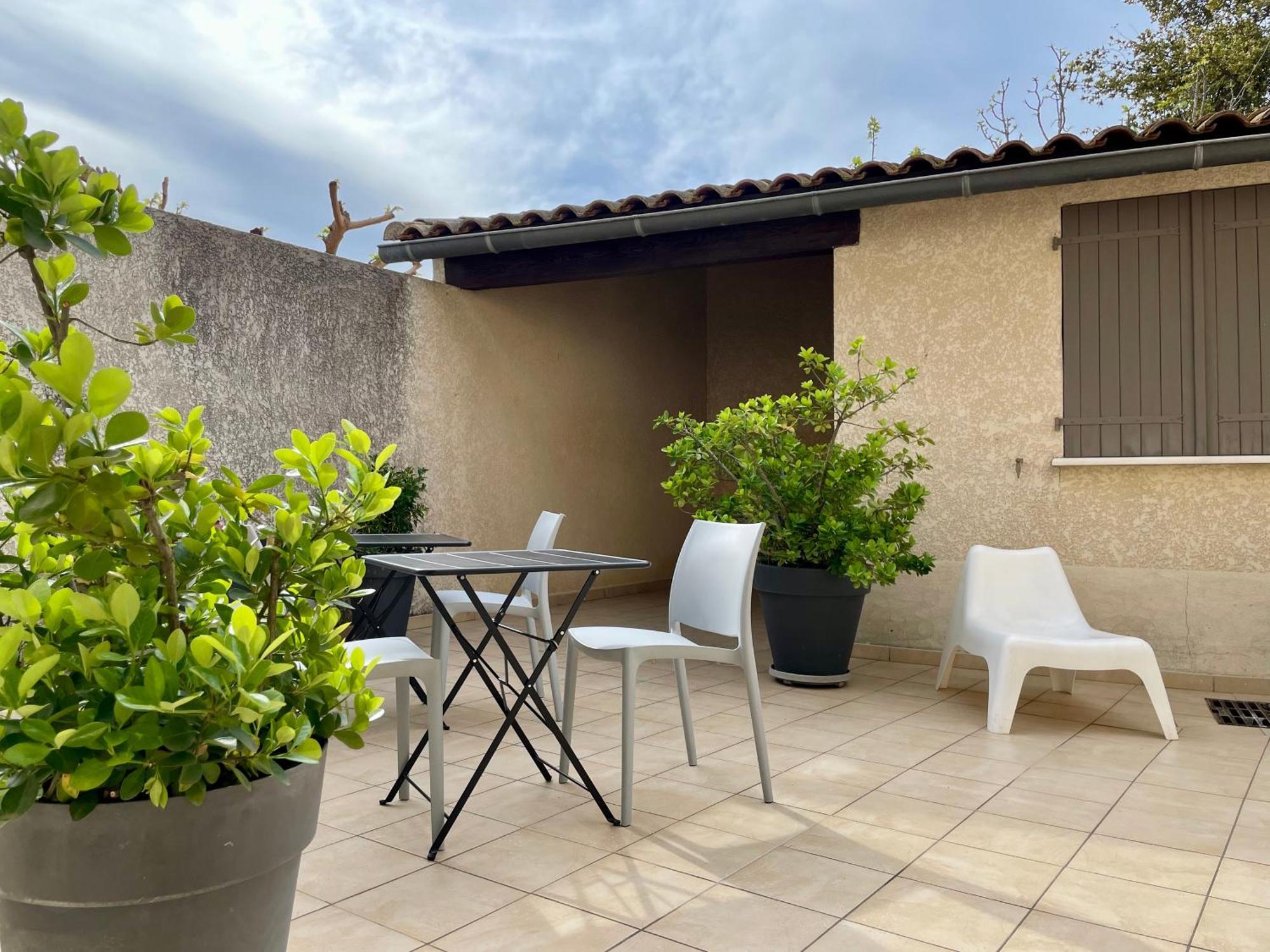 Hotel L'Escale Aigues-Mortes Exterior foto